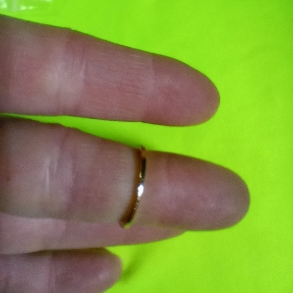 Goldtone symbol Ring filigree small size 5.5 - Picture 2 of 4